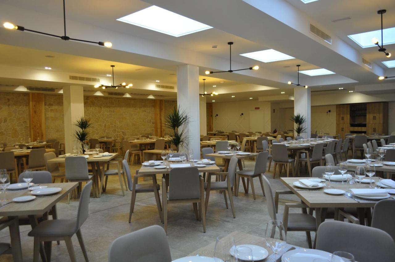 Hostal Restaurante Villa De בריווגה מראה חיצוני תמונה